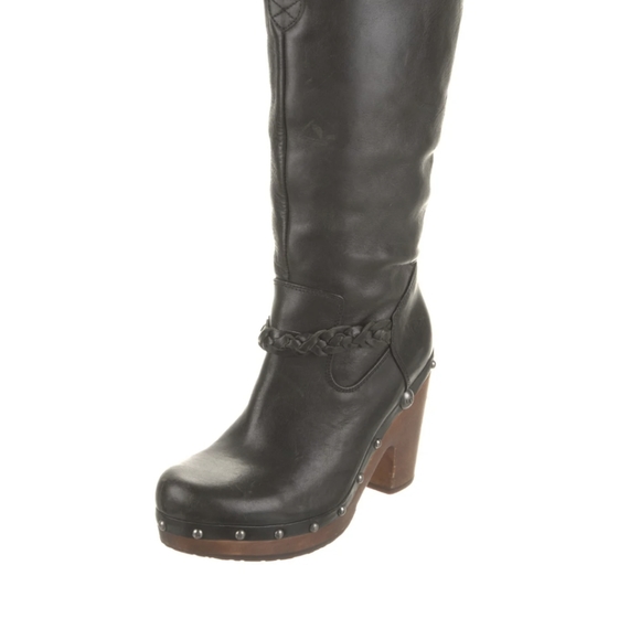 Rare UGG Savanna Knee High Leather Studded Boot - Picture 5 of 5